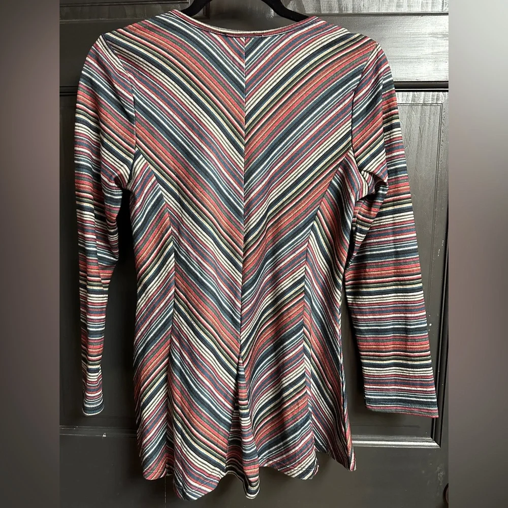 Keren Hart Sweater Multi Color Striped Chevron Pattern 3/4 Sleeves Women’s Sz M - Picture 2 of 9
